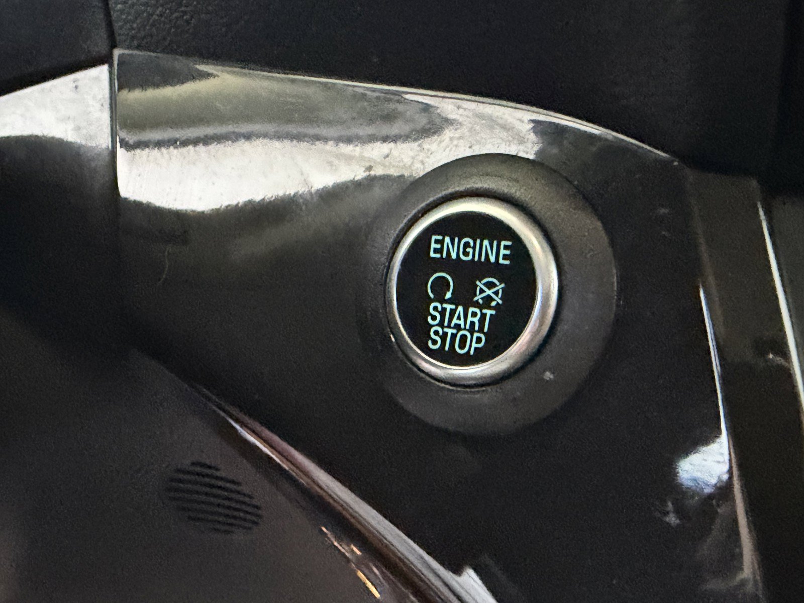 Used 2019 Ford Escape SE FWD image 34