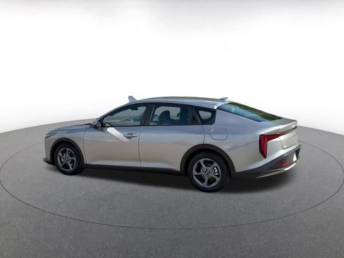 Used 2025 Kia K4 FWD image 10