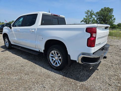 Used 2024 Chevrolet Silverado 1500 LT w/ Convenience Package II AWD/4WD image 5