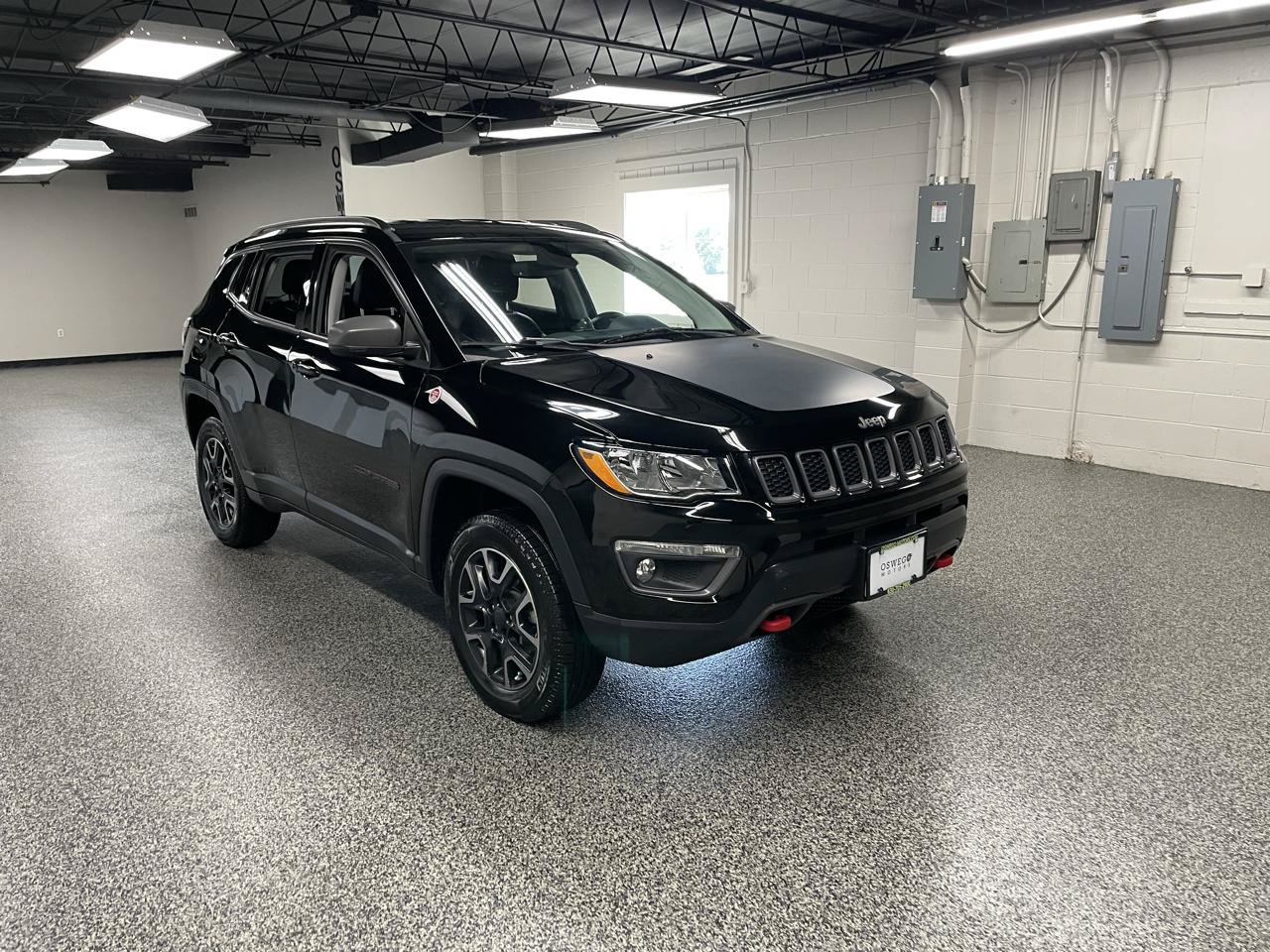 Used 2019 Jeep Compass Trailhawk w/ Leather Interior Group AWD/4WD image 4