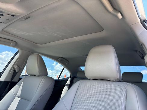 Used 2014 Lexus ES 350 w/ Premium Package FWD image 19
