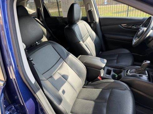 Used 2020 Nissan Rogue SL image 19