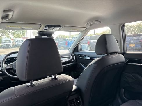 Used 2025 Kia Seltos S FWD image 20