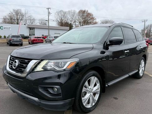 Used 2018 Nissan Pathfinder SL w/ SL Premium Package image 7