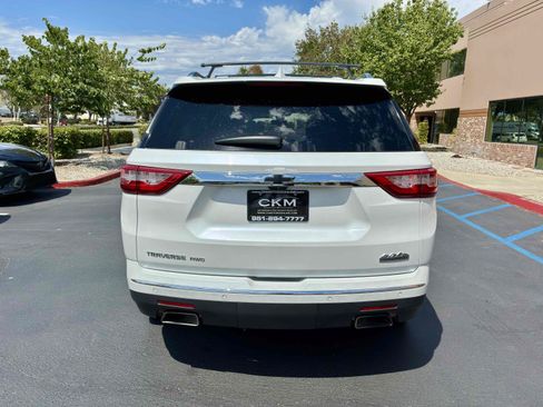 Used 2018 Chevrolet Traverse High Country w/ LPO, 'HIT The Road' Package AWD/4WD image 9