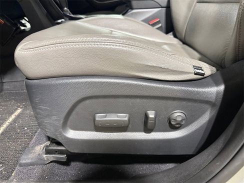 Used 2017 Hyundai Santa Fe SE image 13