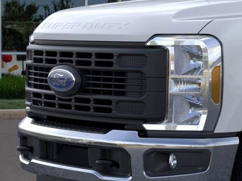 New 2026 Ford F350 XL image 17