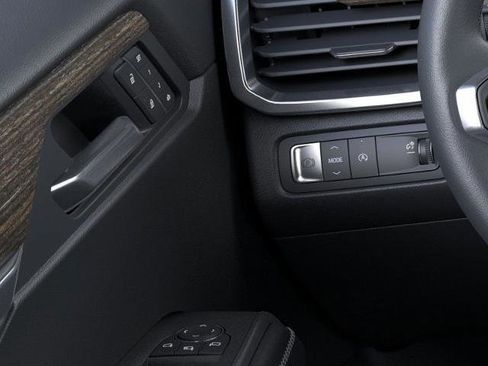 New 2025 GMC Acadia Denali image 44