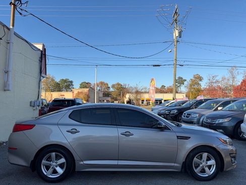 Used 2014 Kia Optima LX image 2