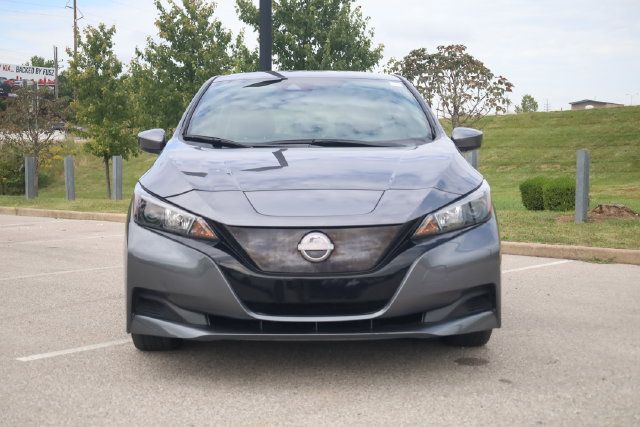 Used 2025 Nissan Leaf S FWD image 2