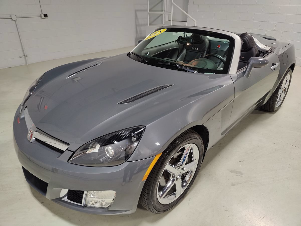 Used 2008 Saturn Sky Red Line RWD image 19