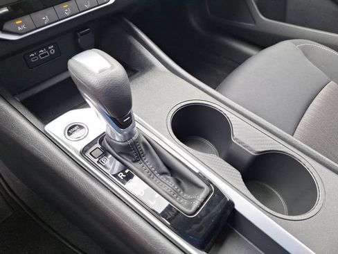 Used 2025 Nissan Altima 2.5 S FWD image 26