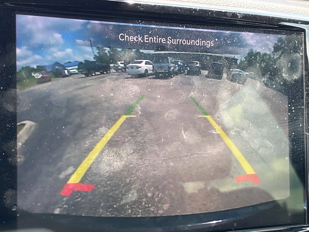 Used 2024 Chrysler Pacifica Touring FWD image 23