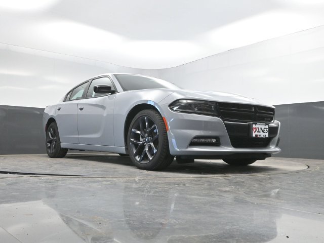Used 2022 Dodge Charger SXT w/ Driver Convenience Group RWD image 43