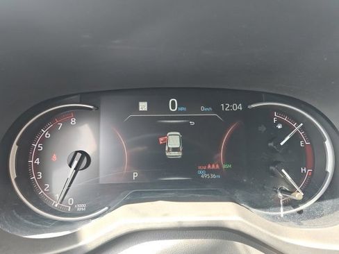 Used 2025 Toyota RAV4 XLE AWD/4WD image 28