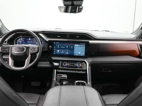 Used 2024 GMC Sierra 1500 Denali w/ Denali Reserve Package AWD/4WD image 17