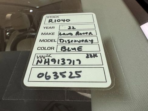 Used 2022 Land Rover Discovery Sport SE image 31