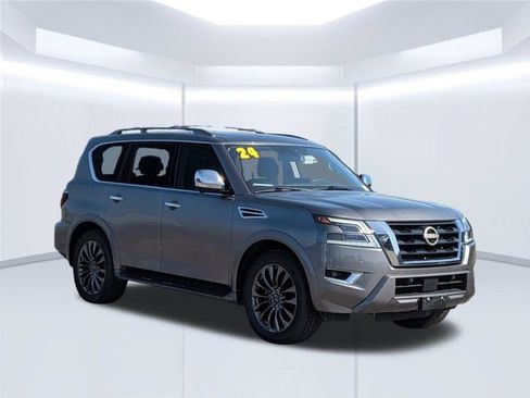 Used 2024 Nissan Armada Platinum w/ Captain's Chairs Package RWD image 9