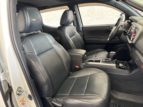 Used 2019 Toyota Tacoma TRD Pro AWD/4WD image 52