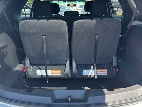 Used 2014 Ford Explorer XLT FWD image 12
