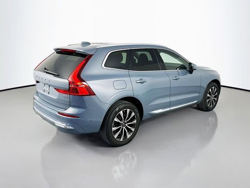 Used 2023 Volvo XC60 B5 Plus FWD image 7