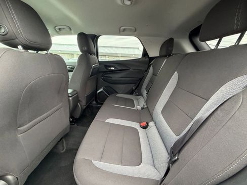 Used 2025 Chevrolet TrailBlazer LT image 23