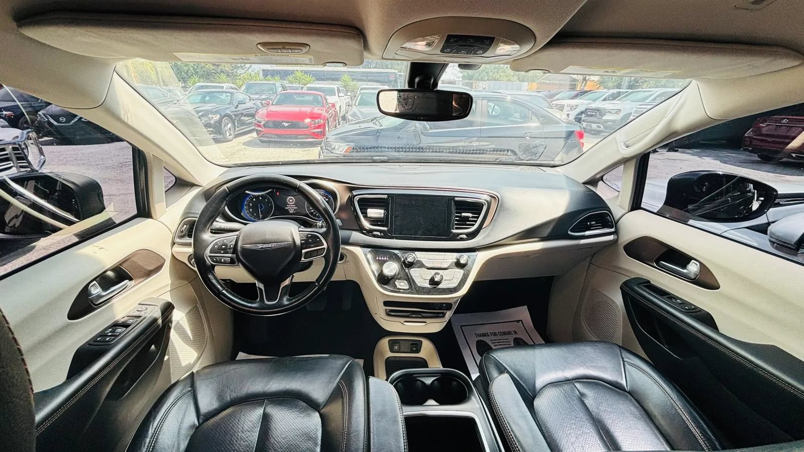 Used 2018 Chrysler Pacifica Touring-L Plus FWD image 15