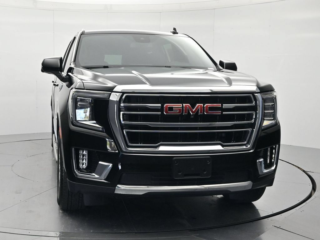 Used 2023 GMC Yukon XL SLT w/ SLT Luxury Package AWD/4WD image 2
