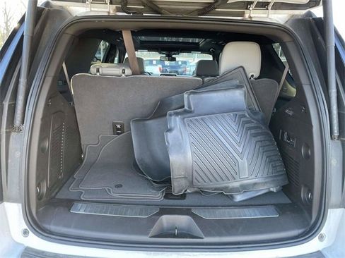 Used 2022 Chevrolet Tahoe Z71 w/ Z71 Off-Road Package image 12