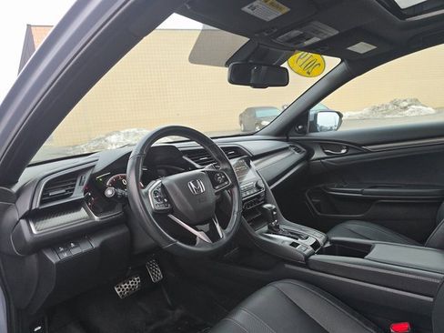 Used 2019 Honda Civic Sport Touring image 11