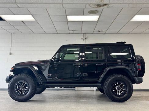 Certified 2024 Jeep Wrangler Unlimited Rubicon AWD/4WD image 5