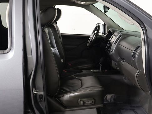 Used 2021 Nissan Frontier PRO-4X w/ Pro-4x Utility Package AWD/4WD image 25