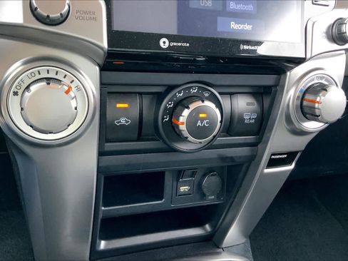 Used 2024 Toyota 4Runner SR5 image 31