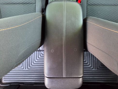 Used 2019 GMC Terrain SLE image 44