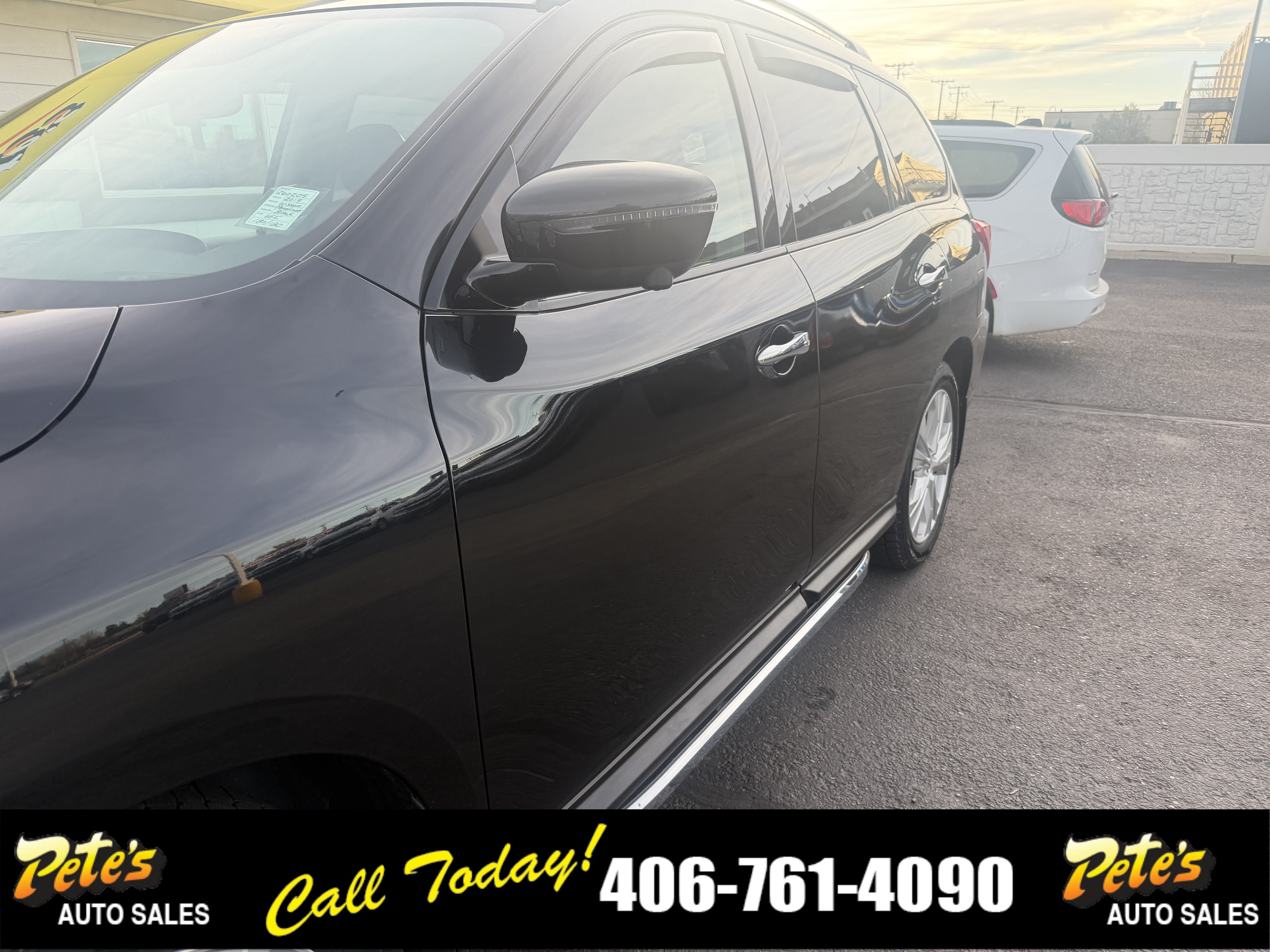 Used 2019 Nissan Pathfinder SL w/ SL Premium Package AWD/4WD image 8