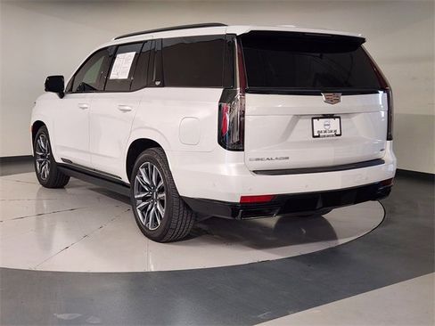 Used 2022 Cadillac Escalade Sport Platinum image 6