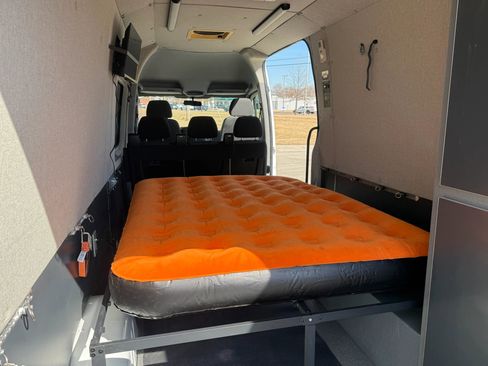 Used 2011 Mercedes-Benz Sprinter 2500 w/ Premium Pkg image 21