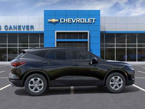 New 2026 Chevrolet Blazer LT w/ Convenience Package FWD image 6