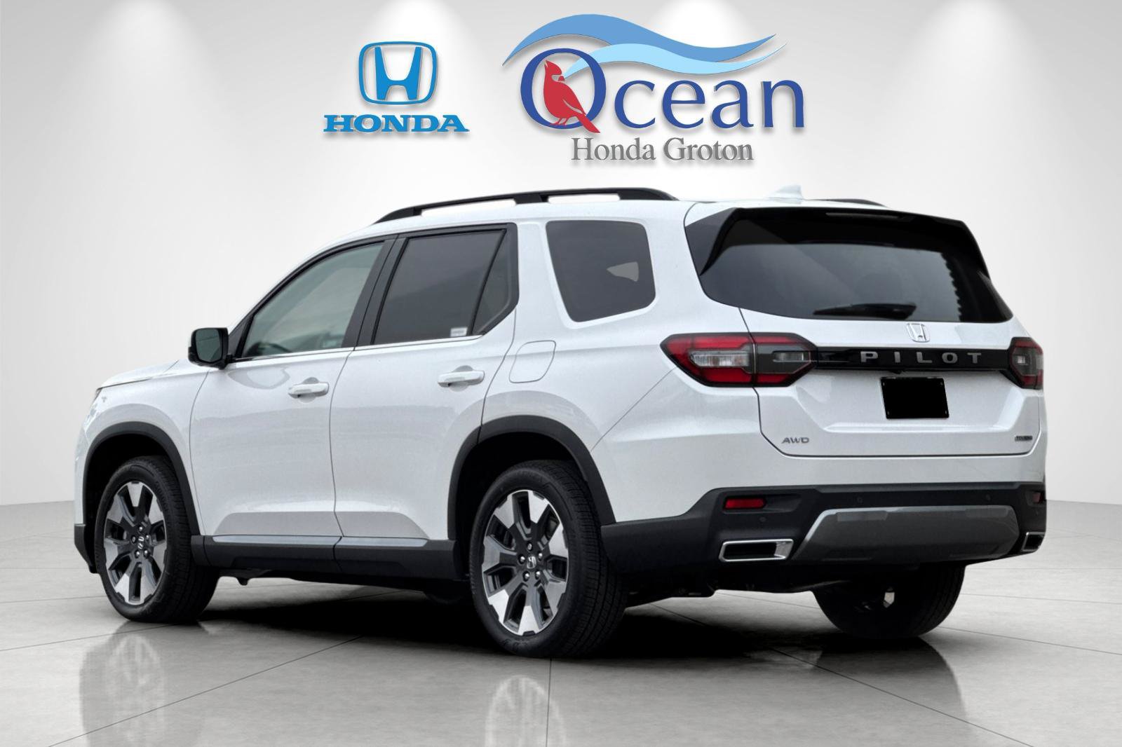 New 2026 Honda Pilot Touring image 3