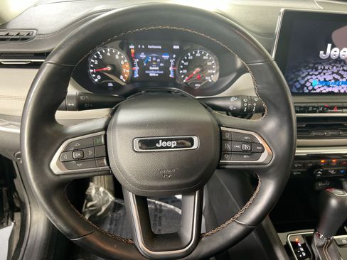 Used 2022 Jeep Compass Limited AWD/4WD image 11