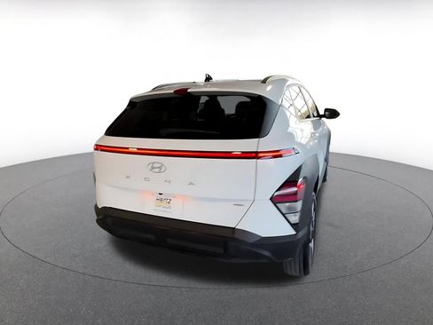 Used 2025 Hyundai Kona SEL image 15