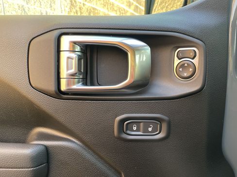 New 2026 Jeep Wrangler Unlimited Sport AWD/4WD image 9