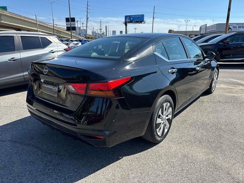 Used 2023 Nissan Altima 2.5 S FWD image 7