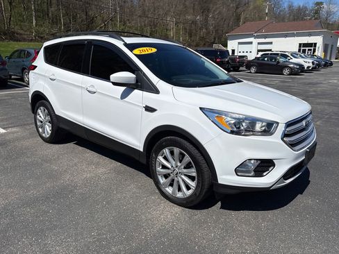 Used 2019 Ford Escape SEL AWD/4WD image 7