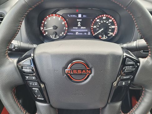 Used 2024 Nissan Frontier PRO-4X w/ Pro Premium Package image 11