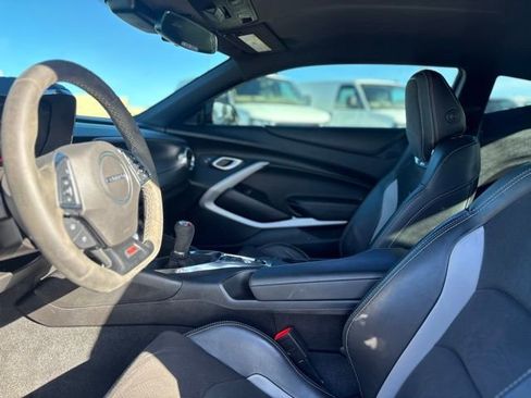 Used 2018 Chevrolet Camaro SS image 13