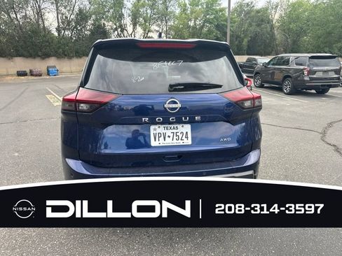 Used 2025 Nissan Rogue SV AWD/4WD image 11