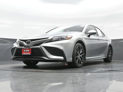 Used 2024 Toyota Camry SE FWD image 27
