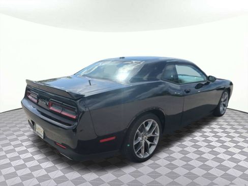 Used 2022 Dodge Challenger GT RWD image 6