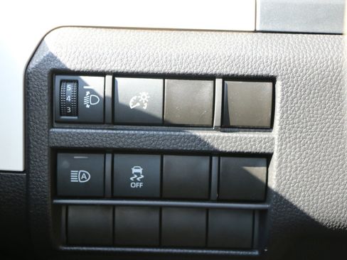 Used 2024 Toyota Tacoma TRD Off-Road AWD/4WD image 20